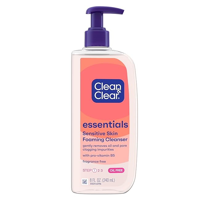 The 5 Best Cleansers for Teen Boys, According to Dermatologists